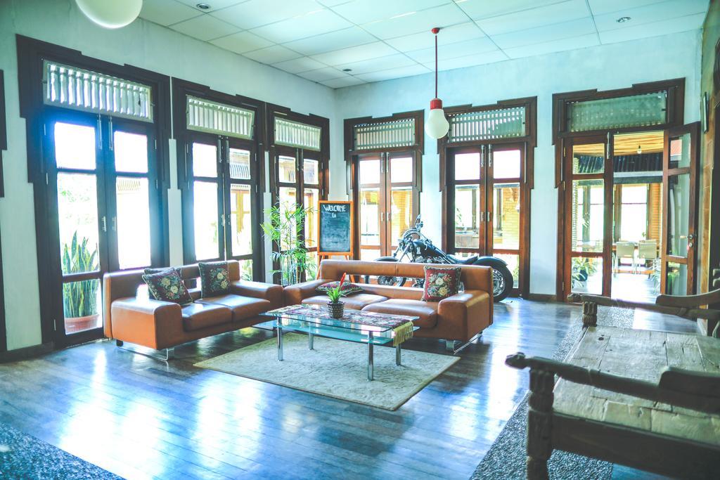 بوغيتّينغي Rumah Pakankamih المظهر الخارجي الصورة